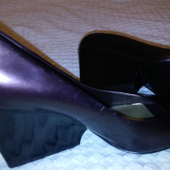 Nine West Wedge Leather Peep Toes, sz 8 - Picture 7 of 8